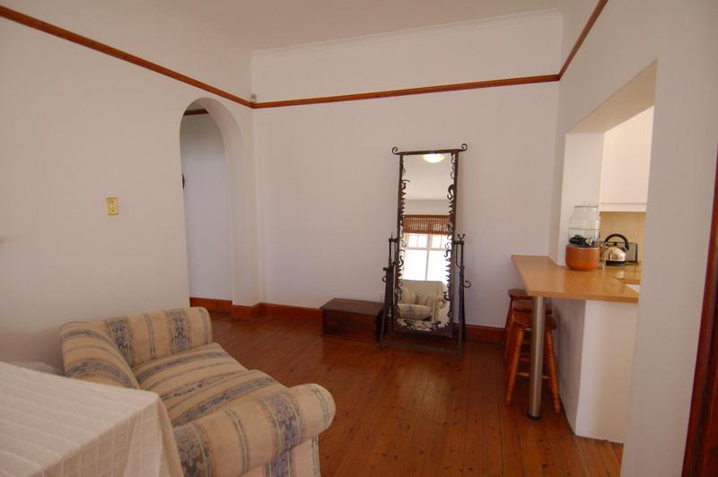 To Let 2 Bedroom Property for Rent in Bantry Bay Western Cape